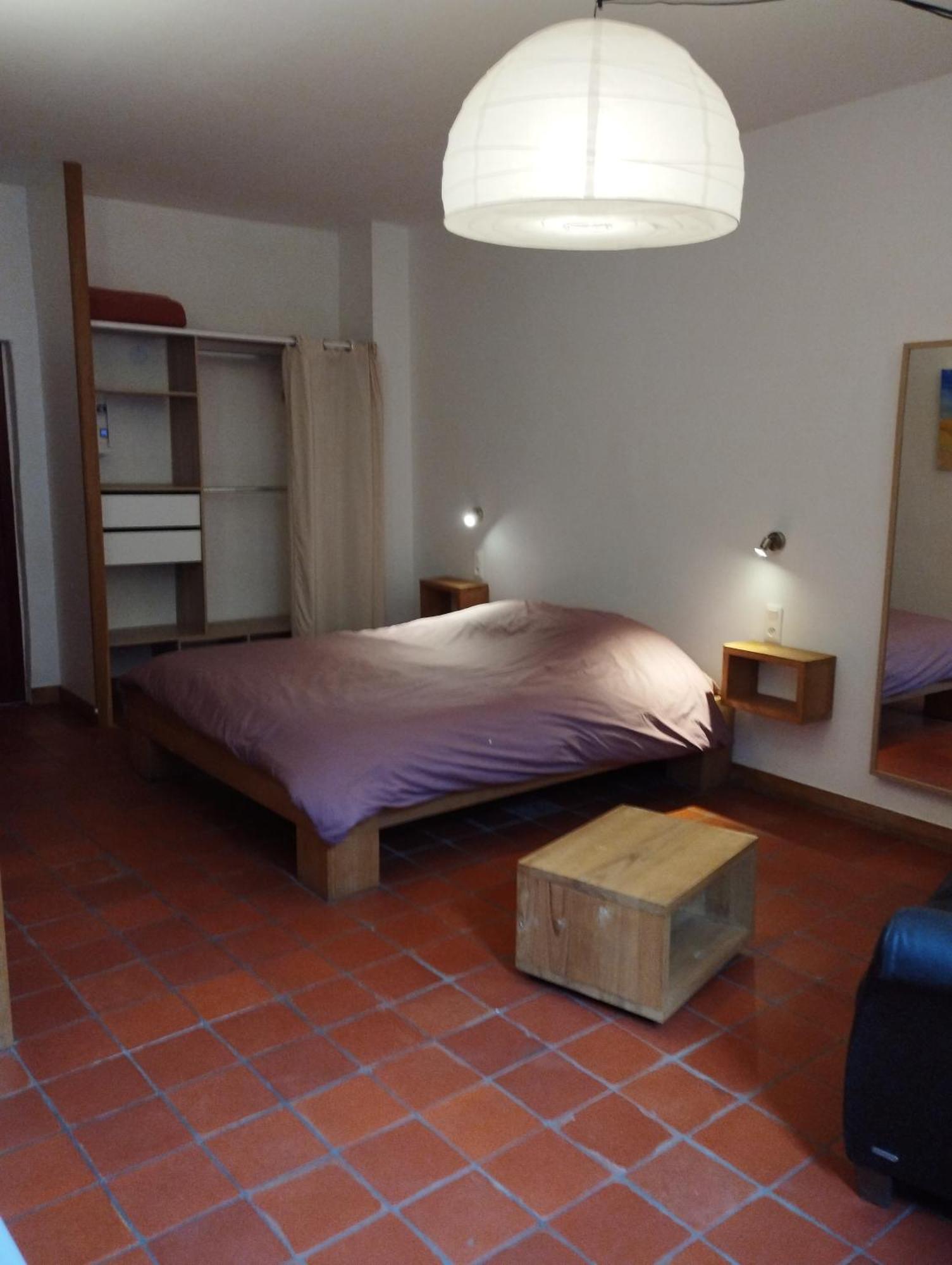 Les Studios De St Guilhem Saint-Guilhem-le-Desert Bagian luar foto