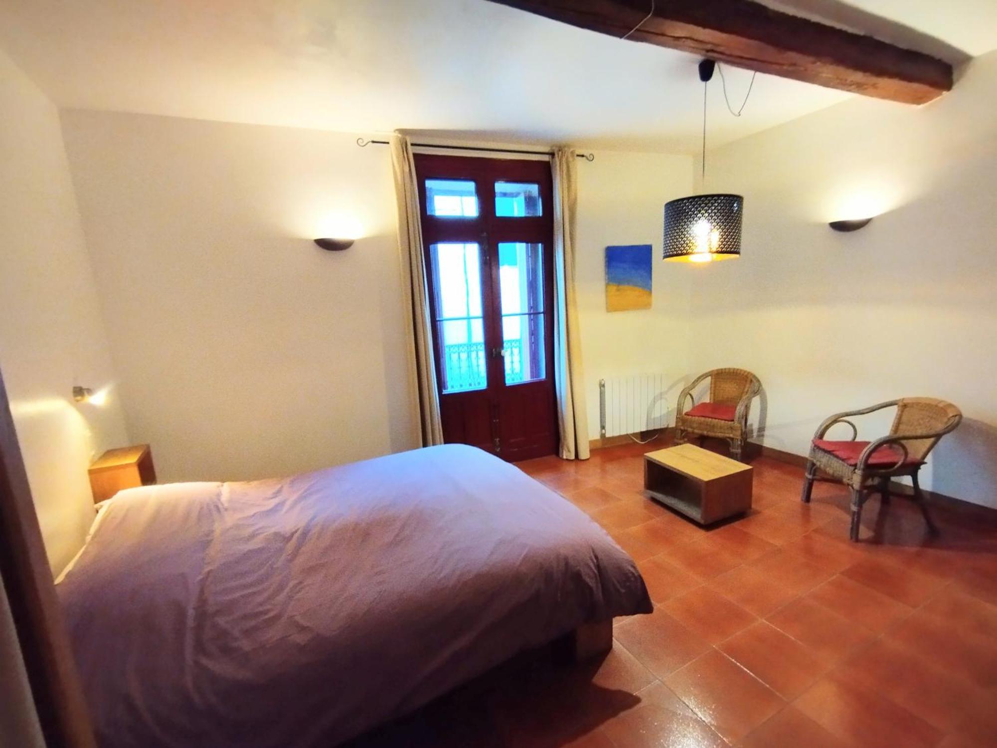 Les Studios De St Guilhem Saint-Guilhem-le-Desert Bagian luar foto